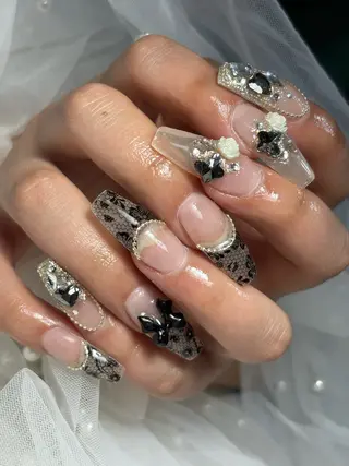 ネイル ✴︎ Delightのネイルデザイン