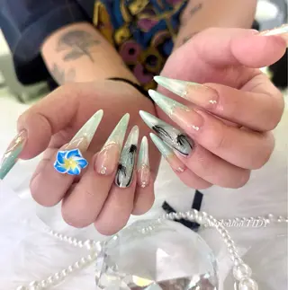 ネイル TIDY M&Mのネイルデザイン