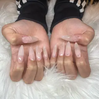 ネイル HANA 中初美のネイルデザイン