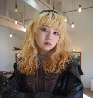 ミディアム 久保 璃々花のヘアスタイル