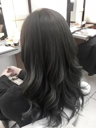 カラー N° jillva ♦️川端裕司♦️のヘアスタイル