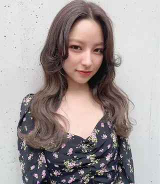 ミディアム カラー 透明感/オリーブ/ グレージュ/YUKAのヘアスタイル