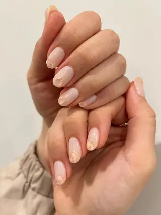 ネイル REHTOF ｜朝7時Open☀️のネイルデザイン