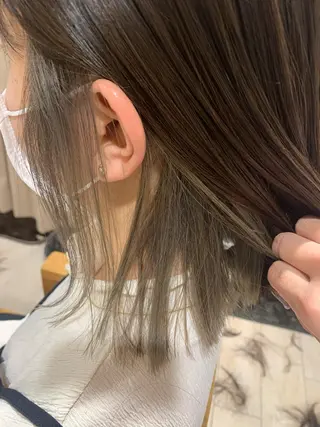 ミディアム カラー 勝野 優佳のヘアスタイル