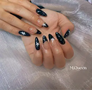 ネイル MQueen ネイルサロンマルのネイルデザイン