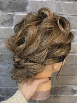 ヘアアレンジ KISS SWAN所属・B E C H I C O〔べち子〕のヘアスタイル