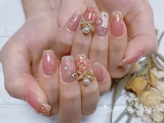 ミディアム カラー ネイル Lea NAILsalon所属・Le’a NailSalonのネイルデザイン