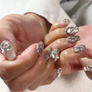 ネイル nail.gorin所属・吉村 優子のネイルデザイン