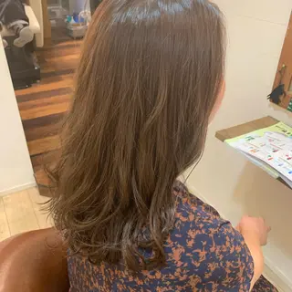 セミロング 井上 涼花のヘアスタイル