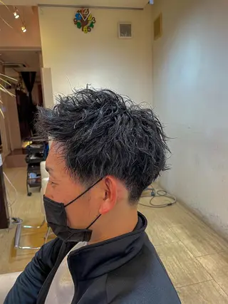 ショート パーマ メンズ メンズパーマ 赤司 泰樹のヘアスタイル