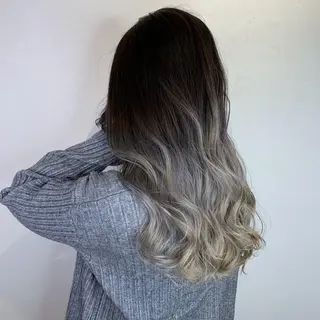 ロング _WHITE上本町店所属・_WHITE上本町 代表のヘアスタイル