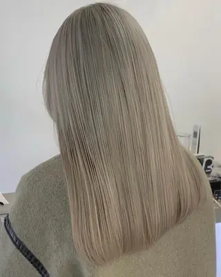 ロング カラー 渋谷ブリーチカラー 韓国ヘアyuikoのヘアスタイル