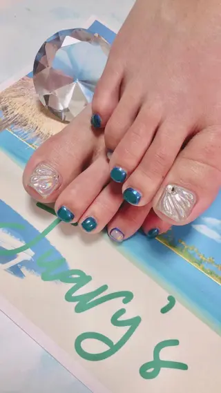 ミディアム カラー キッズ ネイル マツエク・マツパ 💎ビューティサロン 湘南　RIRAN💎のネイルデザイン