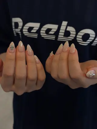 ネイル h i n a 🪽のネイルデザイン