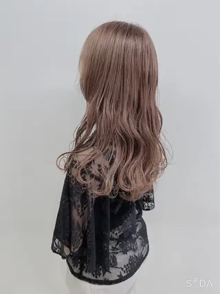 ロング カラー 韓国レイヤー🕊️ 柔らかベージュ🧸のヘアスタイル