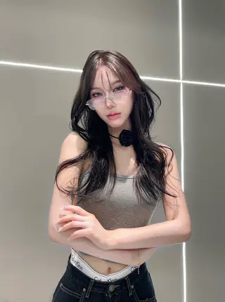 カラー 𝑿𝑬𝑵𝑨 𝐿𝑈𝑁𝐴のヘアスタイル