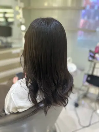 セミロング カラー タイトボブ個性派カラ ーAKANEのヘアスタイル