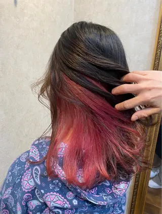 セミロング カラー tomorrow所属・齊藤 萌香のヘアスタイル