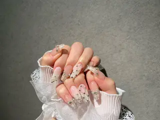 ネイル I-nailロング /ワンホン/キラキラのネイルデザイン