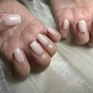 ネイル repos~ルポ~所属・里見 麗のネイルデザイン