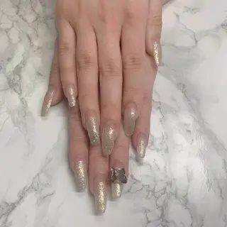 ネイル はな💎ネイル ワンホン、長さ出しのネイルデザイン