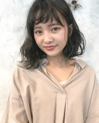 ミディアム カラー 榎園 由美のヘアスタイル