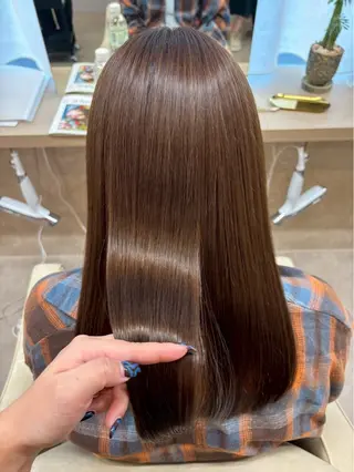 ロング 山下 稚葉 艶髪/透明感カラーのヘアスタイル