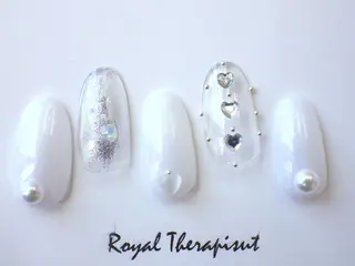 ネイル 【尾下】 ロイヤル•セラピストのネイルデザイン