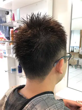 ショート メンズ 保住 亮太のヘアスタイル