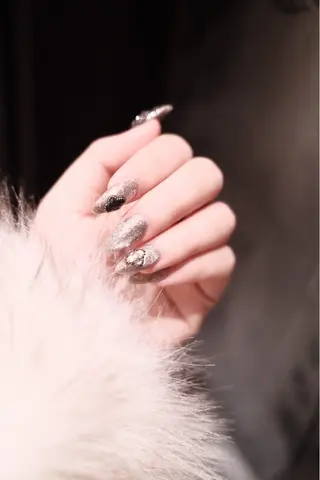 ネイル Kitty ちゃんのネイルデザイン