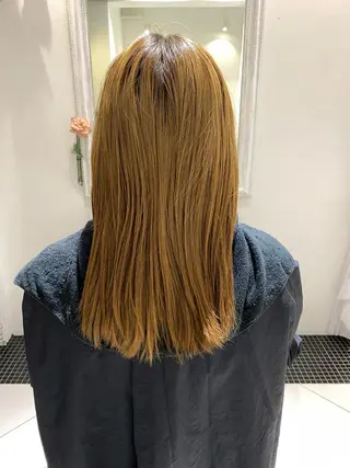 セミロング カラー ducha所属・DUCHA Tomida naoのヘアスタイル