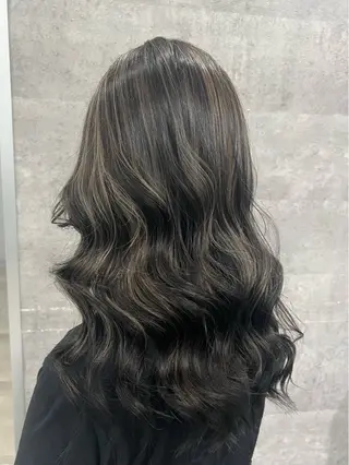 カラー 難波/ハイトーン 🦋AOI🦋のヘアスタイル