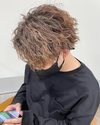 ショート パーマ メンズ 🤎ベージュカラー 🐶メンズパーマのヘアスタイル