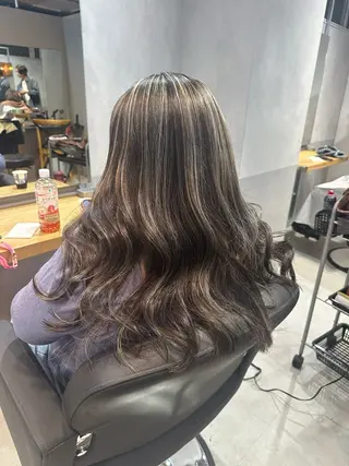 ロング カラー 💖ハイライト/ハイ トーン💖MIKIのヘアスタイル