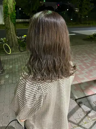 ミディアム カラー 舟橋耀/ブリーチカラ ー/レイヤーカットのヘアスタイル