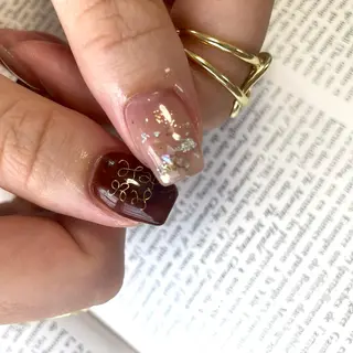 ネイル 黒葛原 めぐみのネイルデザイン