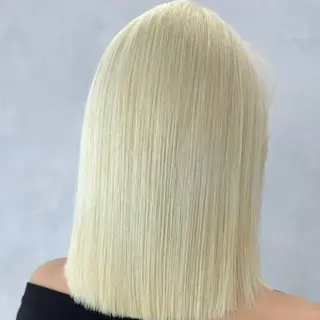 ショート カラー ハイトーン/複雑履歴 名古屋/FUTOのヘアスタイル