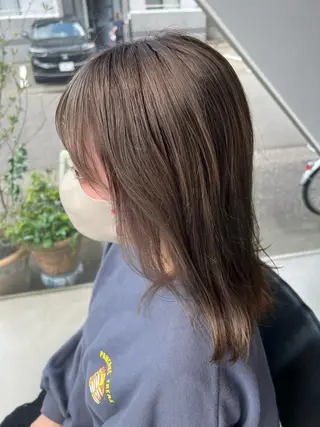 セミロング カラー ヘアアレンジ APREKO SAYAKAのヘアスタイル