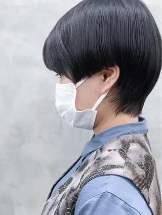 ショート nuu所属・💜ショート💜 ウルフ、ボブ二色亜美のヘアスタイル