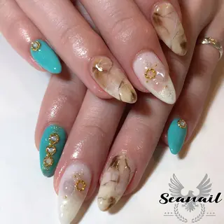 ネイル 小尾 栞のネイルデザイン