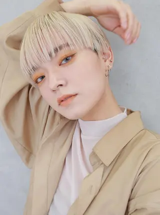 ショート カラー ブリーチカラーが人気 onnuのヘアスタイル