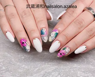 ネイル R inのネイルデザイン