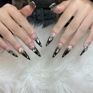 ネイル Lenie Nail Okuboのネイルデザイン