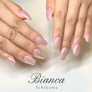ネイル Bianca 石井🎀のネイルデザイン