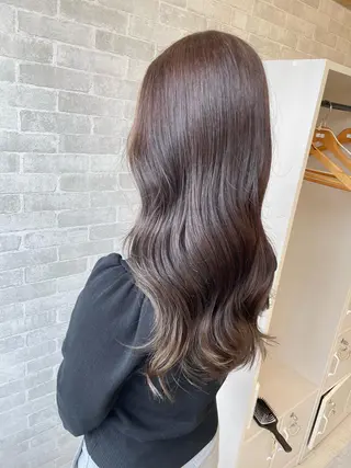 ロング カラー Well's TAIGAのヘアスタイル