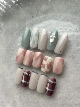 ネイル Ray. ／綺麗目ニュアンスのネイルデザイン