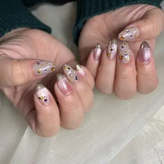 ネイル repos~ルポ~所属・里見 麗のネイルデザイン