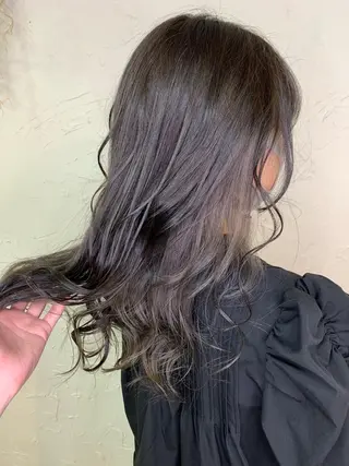 ロング 深沢 秀のヘアスタイル