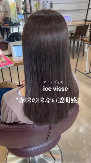 ロング メンズバレイヤージュ 斉藤春のヘアスタイル
