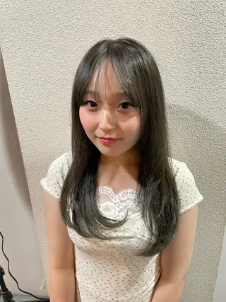 ロング 奥野碧🌈艶髪 /ダメージレスカラーのヘアスタイル